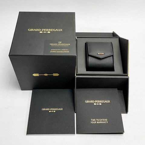 Girard Perregaux Laureato Ceramic Black Dial -Full Set