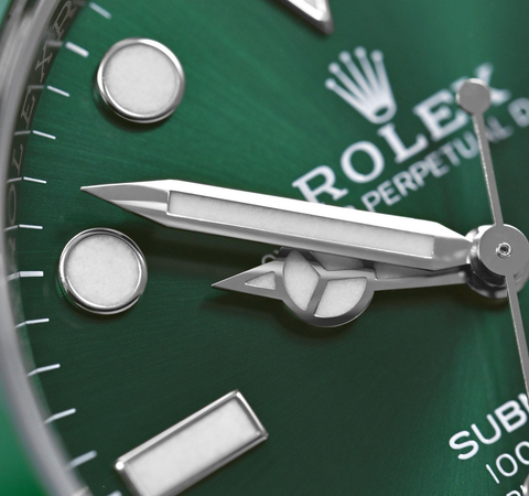 Rolex Submariner Date Stainless Steel 40mm Green Hulk 116610LV ｜ Full Set